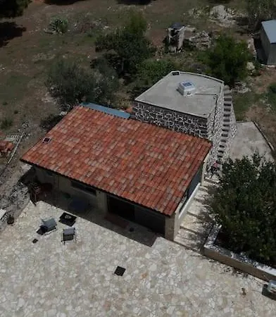 Trullo Nonno Nino * גלטונה